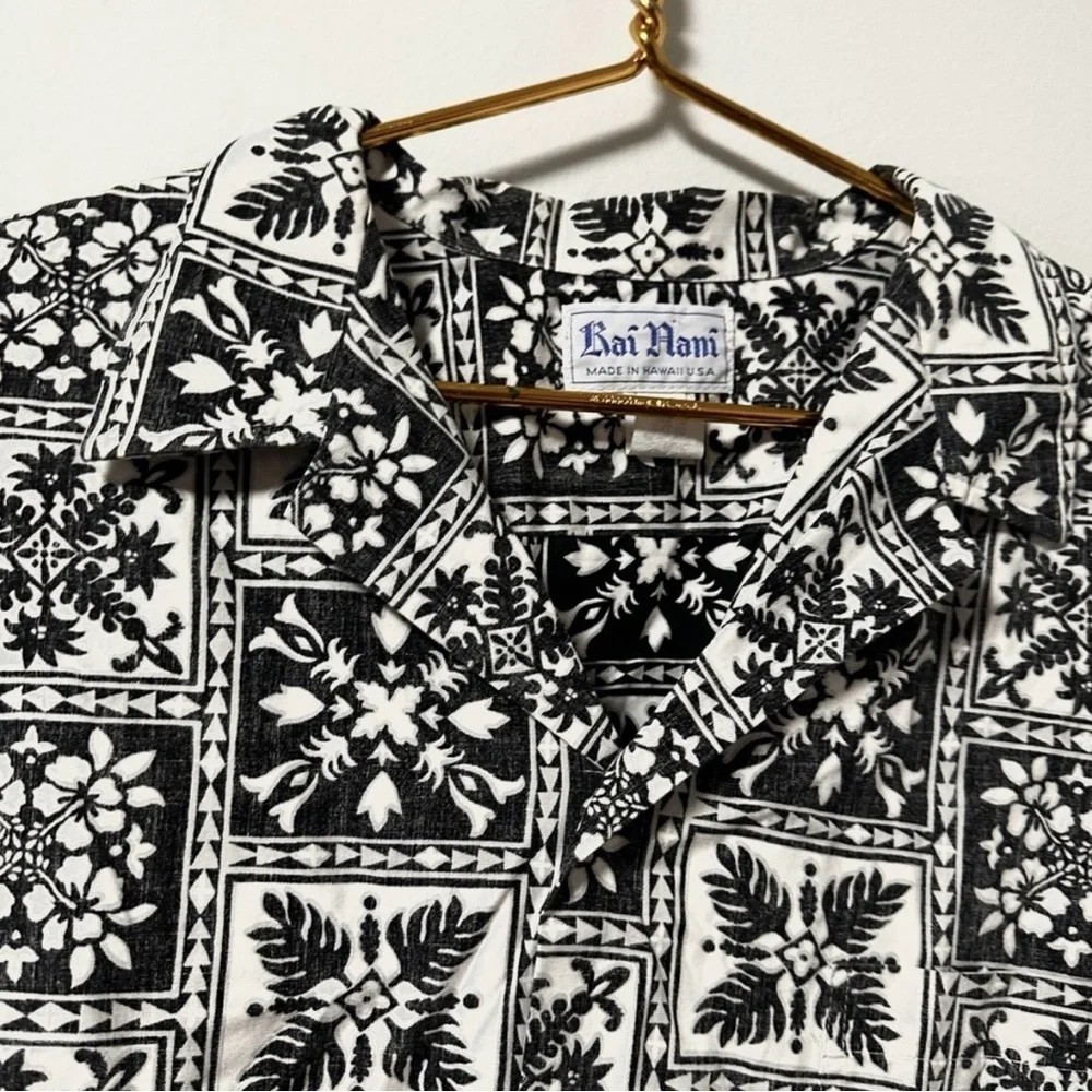 Vintage Rai Nani Black White Button Down Hawaiian Shirt Men’s Size 2XL Vacation